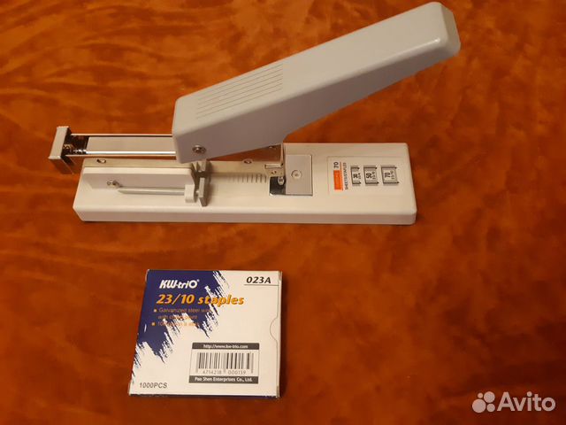 Степлер настольный Iceberg 70