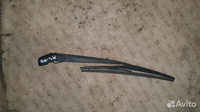 Поводок стеклоочистителя задний Mazda 3 BM мазда