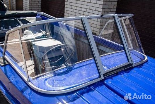 Ветровое стекло на лодку