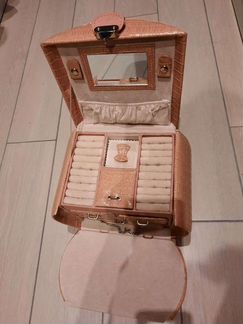 Шкатулка для украшений