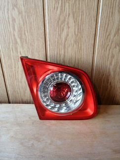 Фонарь левый в крышку багажника Джетта5 2006-2010