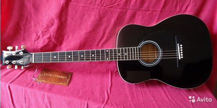 Акустическая гитара