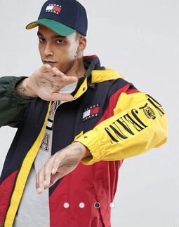 Куртка колор блок в стиле 90-х Tommy Jeans Capsule