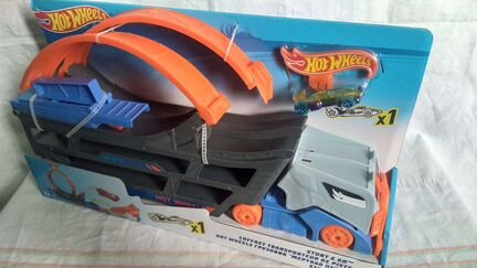 Hot Wheels Трюковой тягач. Новый