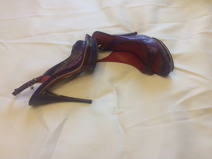 Босоножки Cesare Paciotti