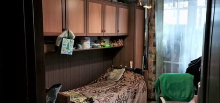 Cтенка с кроватью (сп. место 0,8х1,9м) подросткам