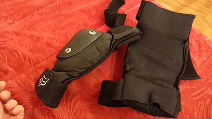 Налокотники Fox