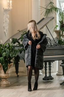 Новая норковая шуба в серо-зеленом цвете