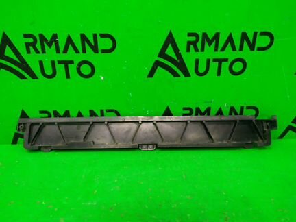 Кронштейн передней панели верхний Volkswagen Polo