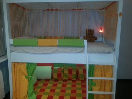 Кровать чердак из массива бука