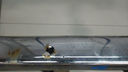 Молдинг (накладка кузовная), Бампера левое передне