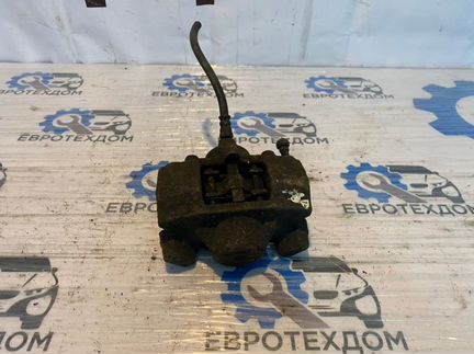 Суппорт тормозной задний правый Mercedes-Benz