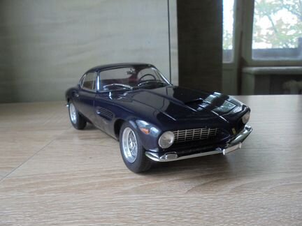 1:18 Ferrari 250 GT Berlinetta Passo Corto Lusso