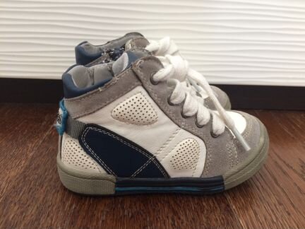 Ботинки деми 22