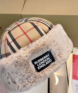 Шапка Burberry