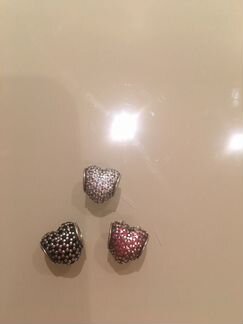 Браслеты и шармы Pandora