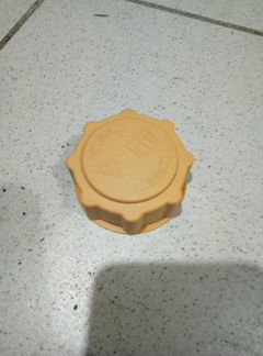 Крышка расширительного бачка Ford Fusion 2009