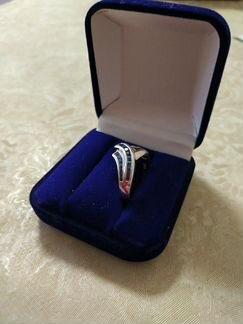 Серебряное кольцо с сапфирами, размер 18