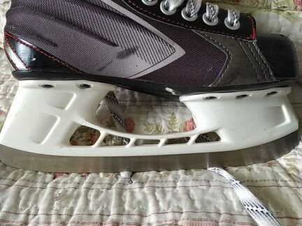 Хоккейные коньки Bauer