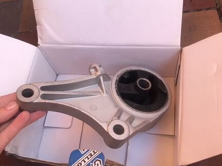 Подушка крепления двигателя 25-17108-sx