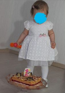 Платья нарядные р. 80, 86