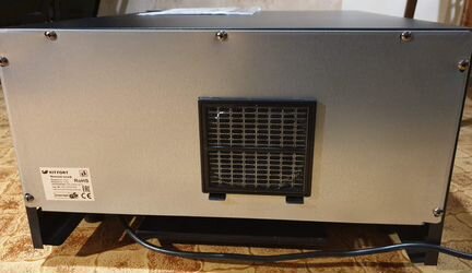 Винный шкаф на 8 бутылок Kitfort