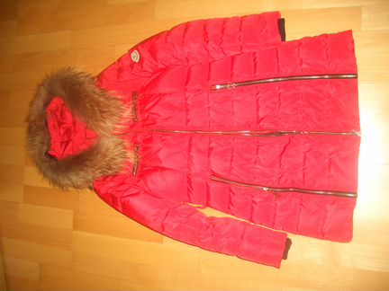 Продам б/у пуховик Monclear