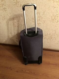 Чемодан (спортивная сумка) на колёсах