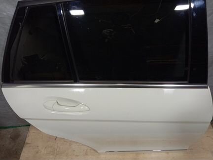 Молдинг задней правой двери Mercedes Benz S204