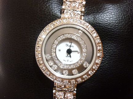 Часы наручные женские со стразами
