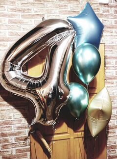 Шары. Цифра 4 и звёзды