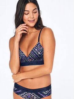 Бюст Victoria’s Secret