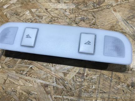 Плафон салона Audi A6 C6 AUK 2006