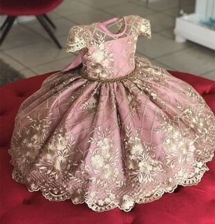 Нарядное платье принцессы