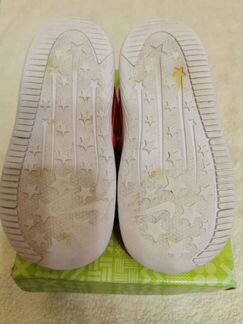Кроссовки
