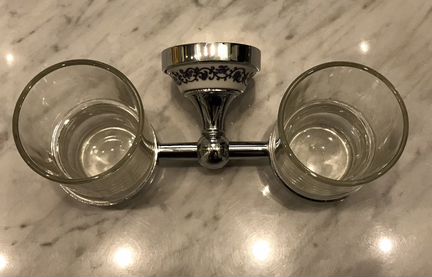 Аксессуары для ванной комнаты новые