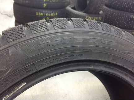 Пара зимних шин Nitto 215/55 R17