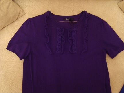 Фиолетовое трикотажное платье