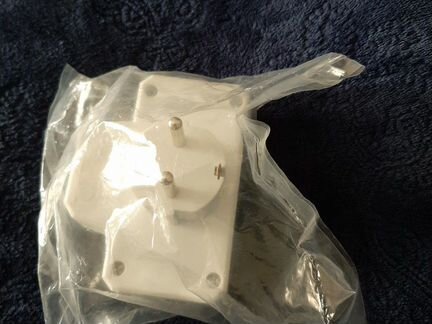 Розетка двойник на 2 гнезда с выключателем