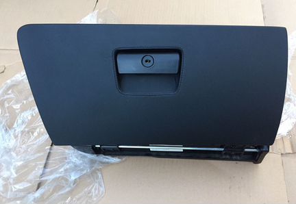 Бардачок кожа бмв м3 е90 е92