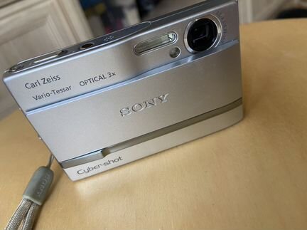 Цифровой фотоаппарат Sony cyber shot