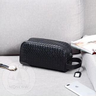 Новая кожаная косметичка Bottega Veneta черная