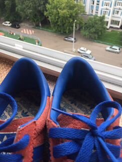 Adidas rouge