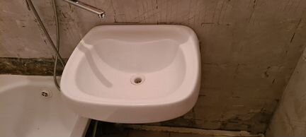 Раковина в ванную накладная
