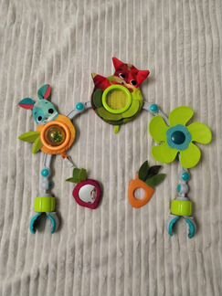 Дуга с игрушками на коляску tiny love