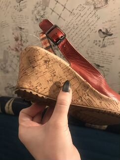 Босоножки Crocs