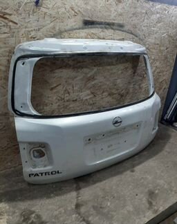 Крышка багажника Nissan Patrol Y62