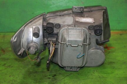 Фара передняя левая Mercedes V-Class W638 611.980