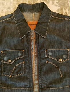 Джинсовая куртка