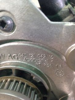 Корпус термостата помпа 04E121116C / 04E121600AL